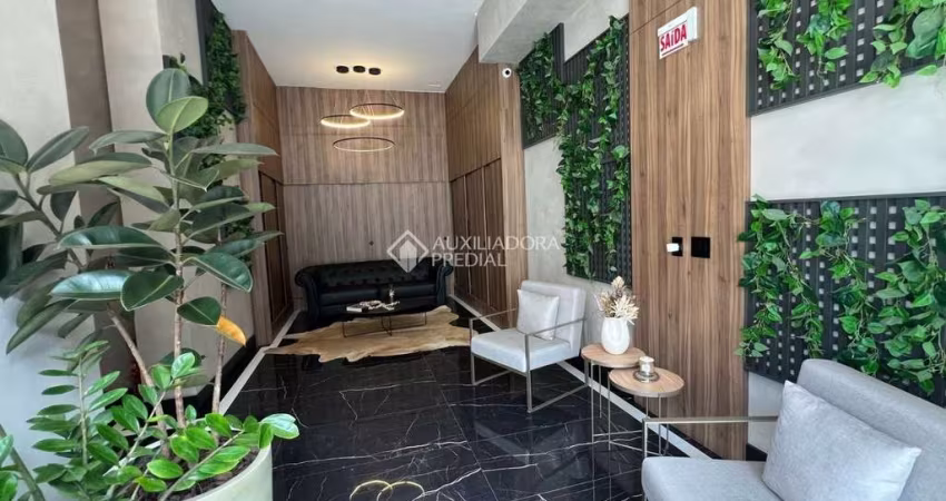 Apartamento com 3 quartos à venda na 232 A, 803, Meia Praia, Itapema