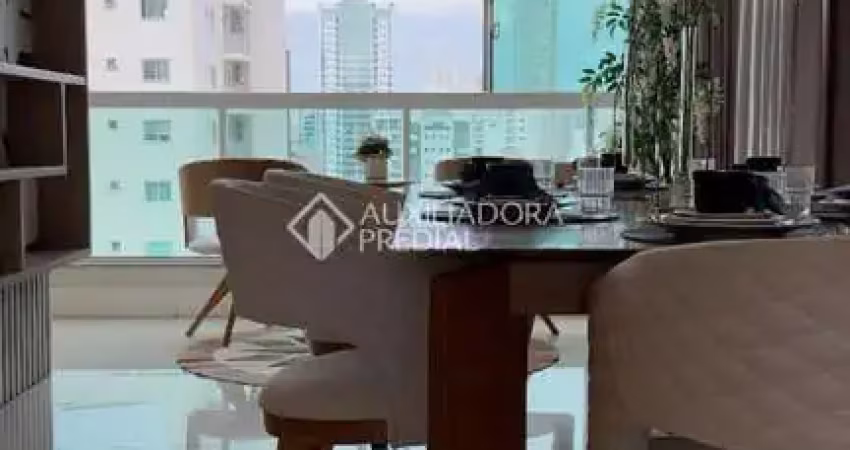 Apartamento com 3 quartos à venda na Rua 906, 130, Centro, Balneário Camboriú