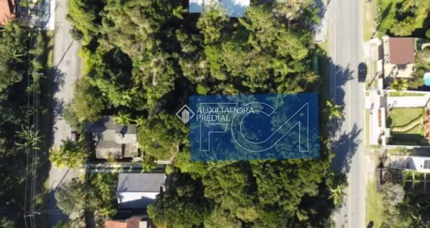 Terreno à venda na Vereador Domingos Fonseca, 60, Praia do Estaleiro, Balneário Camboriú