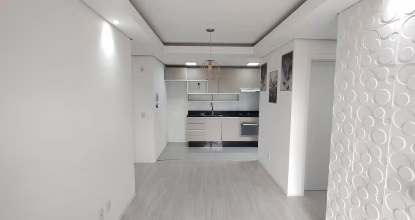 Excelente apartamento com 2 quartos e móveis na cozinha para locação no Colônia Rio Grande