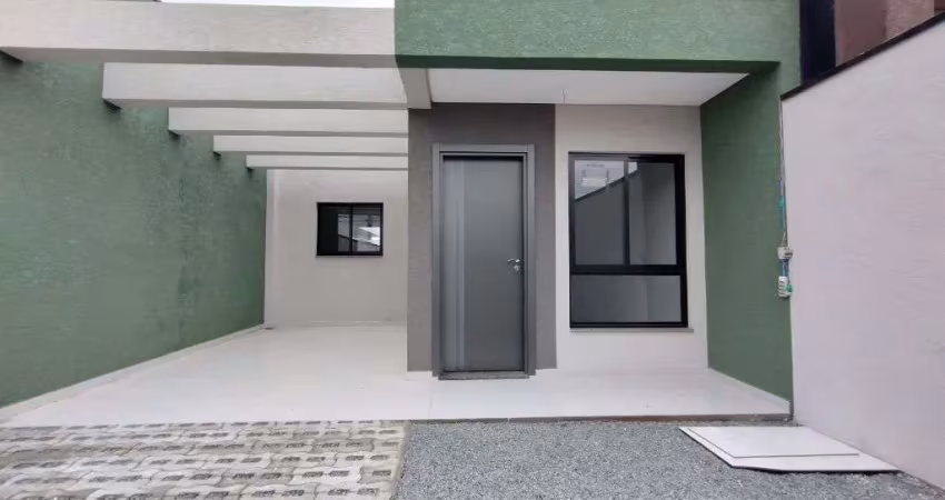 Casa excelente a venda no bairro cruzeiro, em sao jose dos pinhais. possui 3 quartos, sendo uma suite e area coberta com churrasqueira