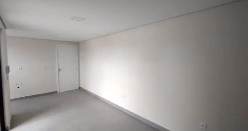 Apartamento com 2 quartos, sendo uma suite, sacada com churrasqueira e vaga de garagem coberta a venda no cruzeiro, sao jose dos pinhais/pr