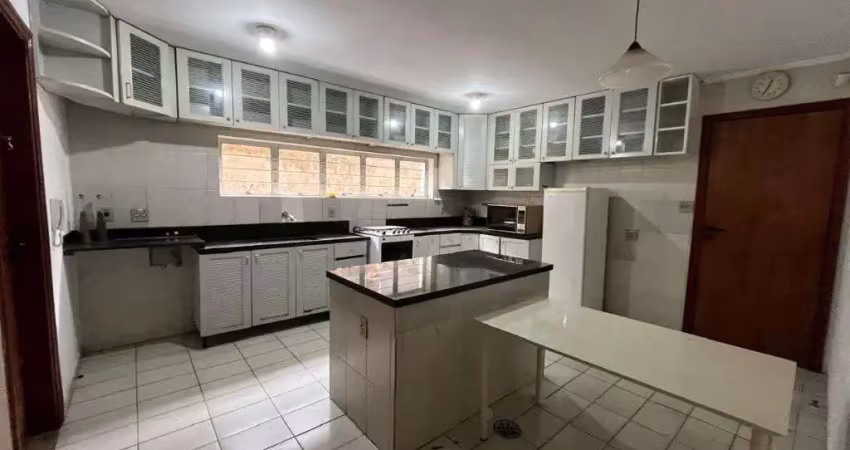 SOBRADO AMPLO - EXCELENTE PARA RESIDENCIAL E COMERCIAL
