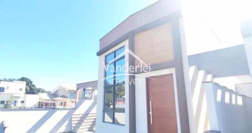 Casa com 03 quartos, sendo 01 suíte no bairro Vale Verde em Palhoça - SC
