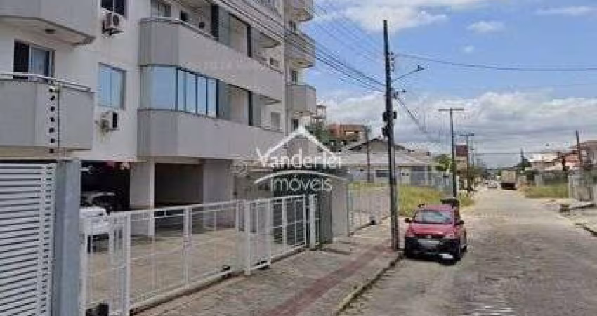 Apartamento Superior de 02 quartos sendo 01 suíte com garagem coberta no bairro Aririú em Palhoça - SC