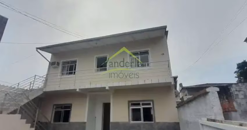 Casa de 03 quartos em excelente localização, próximo da geral na Ponte do Imaruim em Palhoça - SC