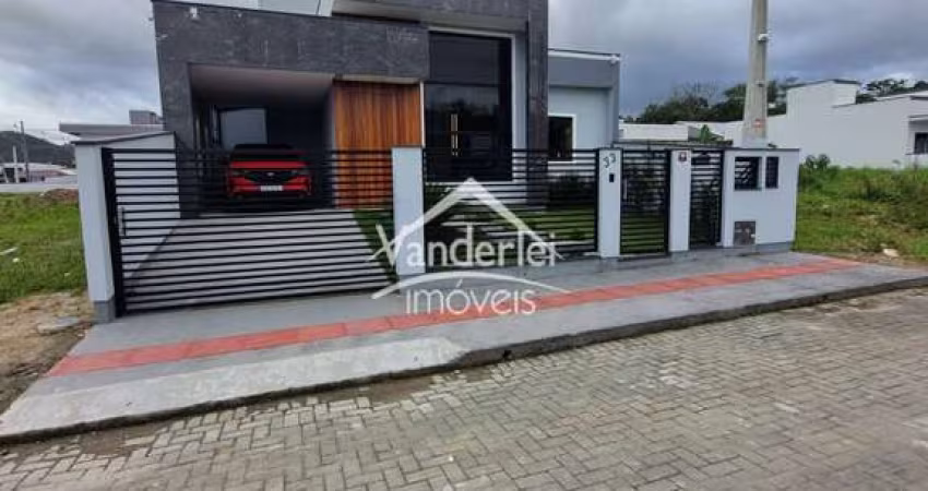 Casa no Lot Bela Vista com 03 quartos, sendo 01 suíte no bairro Bela Vista em Palhoça - SC