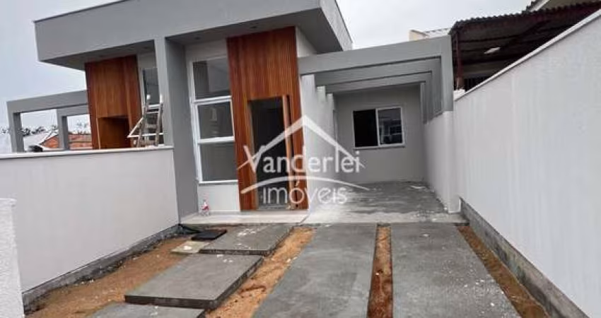 Casa no Vale Verde com 02 quartos,2 no bairro Bela Vista em Palhoça - SC