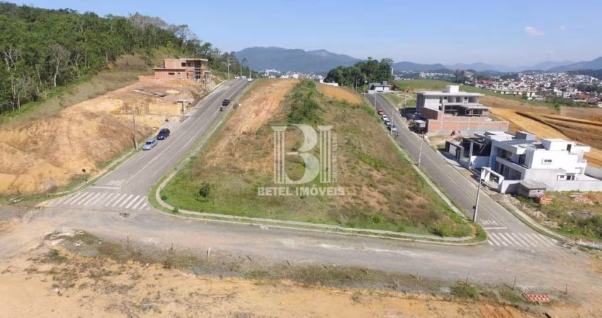 Terreno à Venda, Bairro Amizade
