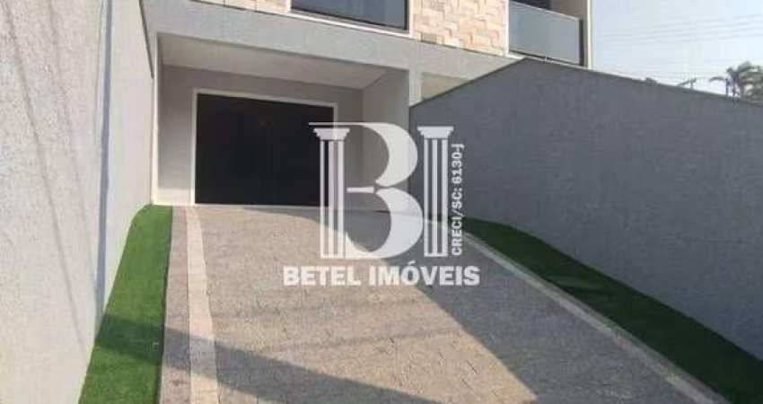 Sobrado Geminado à Venda no Amizade