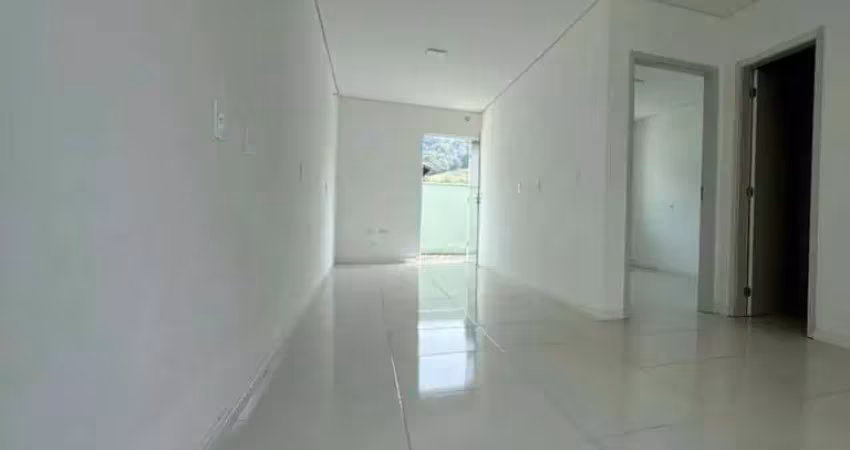 Casa geminada com 2 quartos, braço do ribeirão cavalo - jaraguá do sul