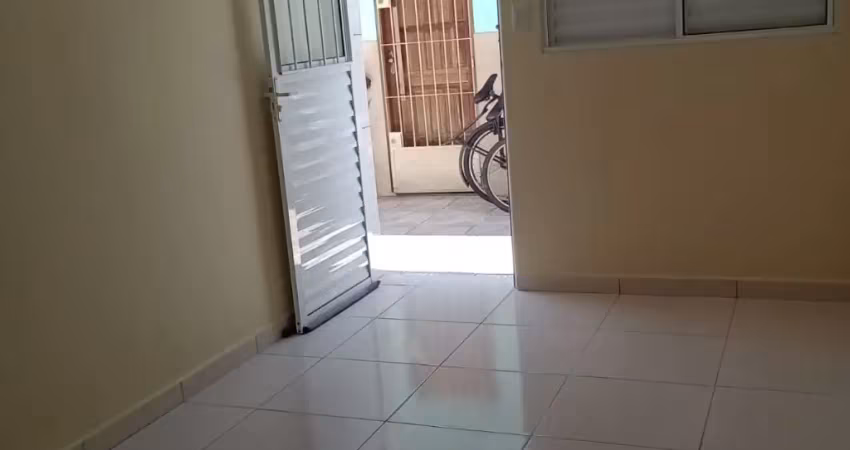 Casa em condomínio fechado à venda na Rua Lamartine Babo, 350, Solemar, Praia Grande