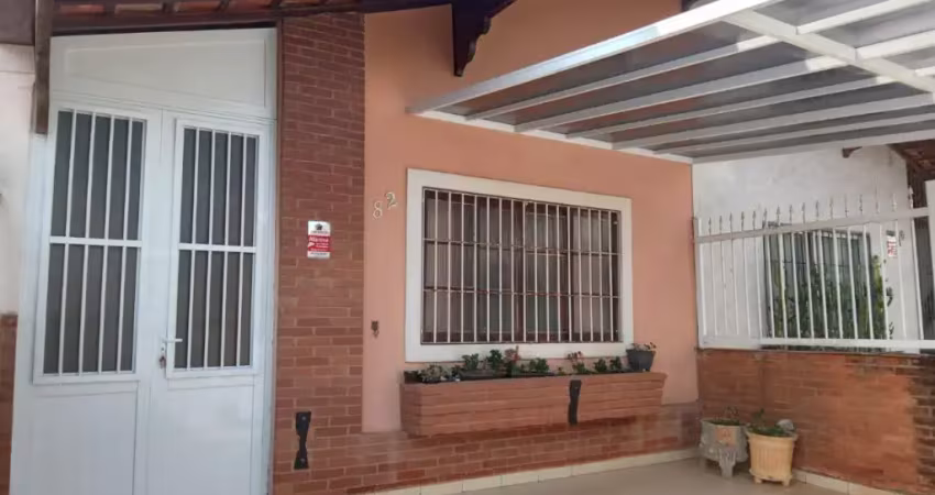 Casa com 2 quartos à venda na Rua Malmequer, 82, Jardim Real, Praia Grande