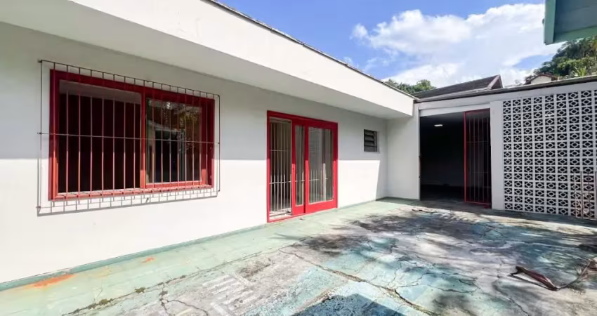 Alugo casa comercial com 14 cômodos e 292m², bairro itoupava seca