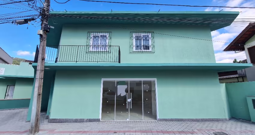 Alugo Sala Comercial com 42m², Bairro Garcia