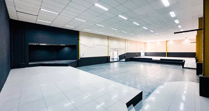 Aluga-se Galpão com 1.820m² Bairro Victor Konder - Blumenau