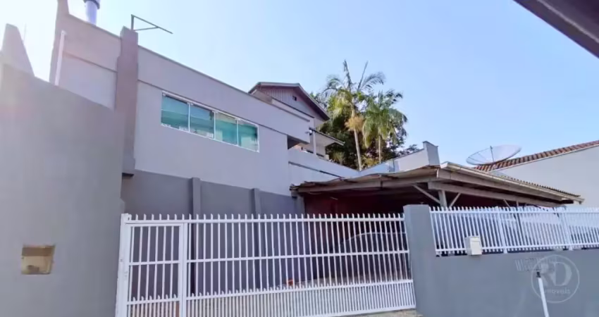 Vendo casa 3 pavimentos, bairro itoupava norte - blumenau