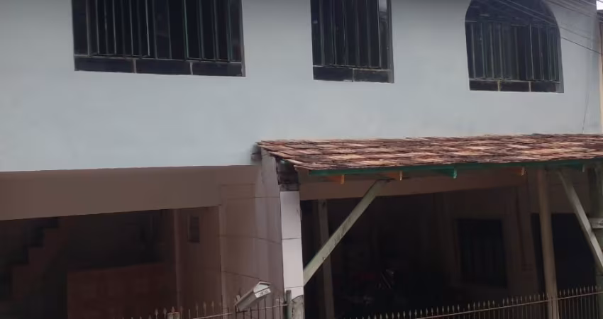 Vendo Casa com 02 dormitórios - Bairro Garcia