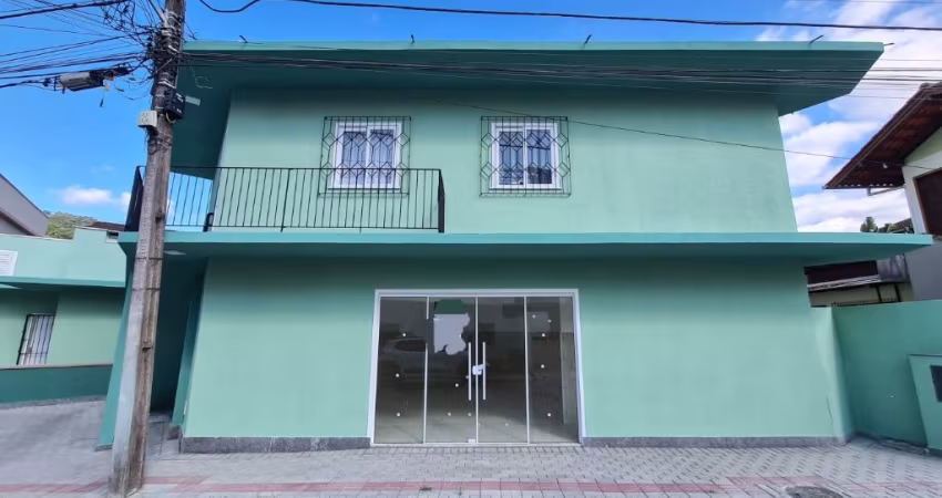 Alugo Sala Comercial com 42m², Bairro Garcia