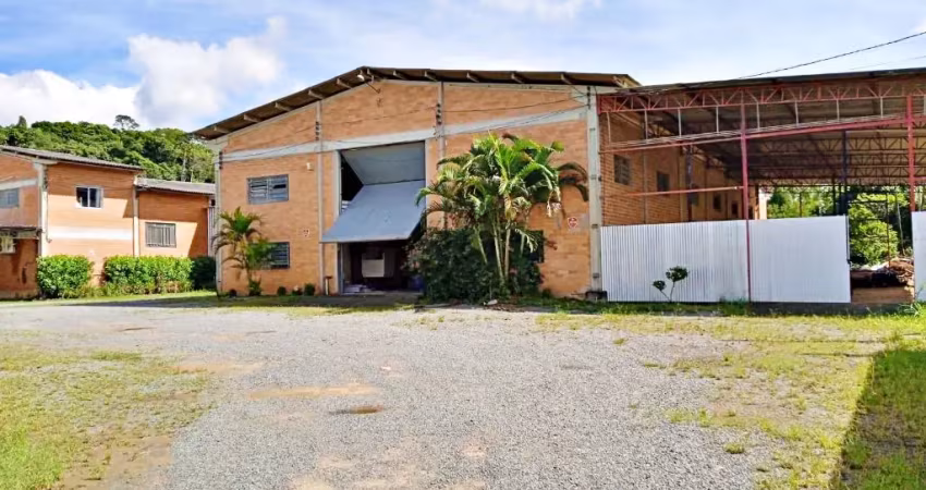 Vendo 02 galpões em terreno com 4.200m², cidade de indaial