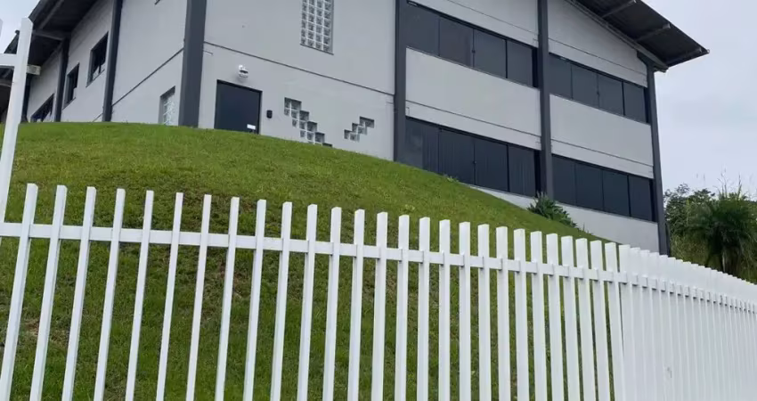 Alugo excelente galpão com 850m², bairro encano - indaial