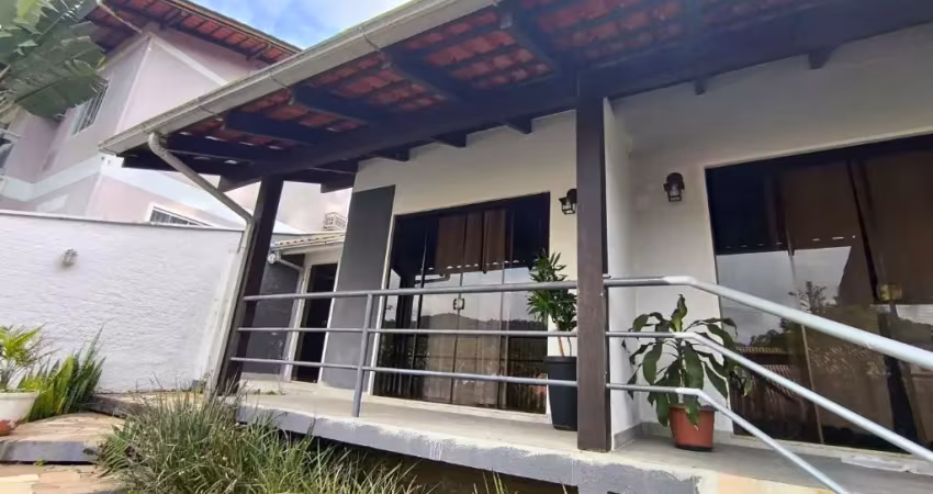 Vendo casa ampla e versátil com potencial para kitnets - bairro tribess, blumenau/sc