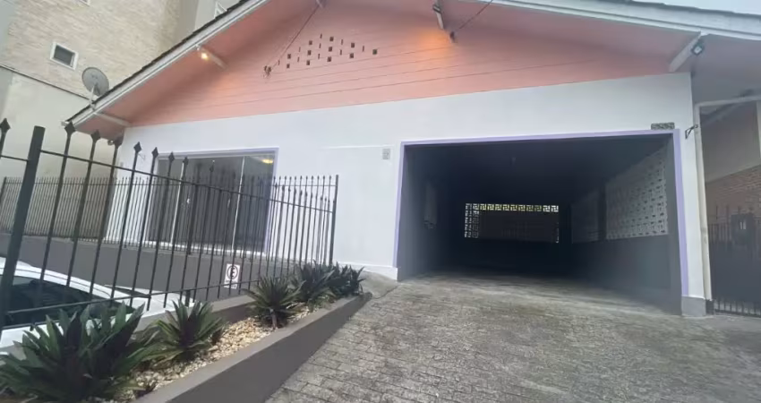 Alugo casa comercial - no bairro ponta aguda, em blumenau/sc