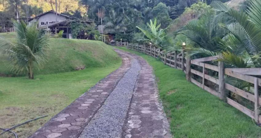 Chácara à venda – 2.304m² com casa, lagoas e pomar em luiz alves
