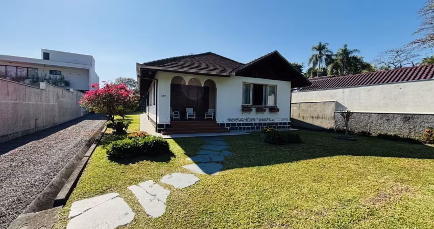 Vendo casa com quintal espaçoso - no bairro itoupava seca em blumenau/sc