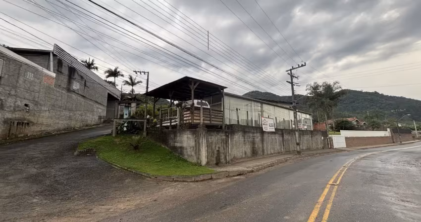 Excelente galpão para locação com 400m² - no bairro progresso