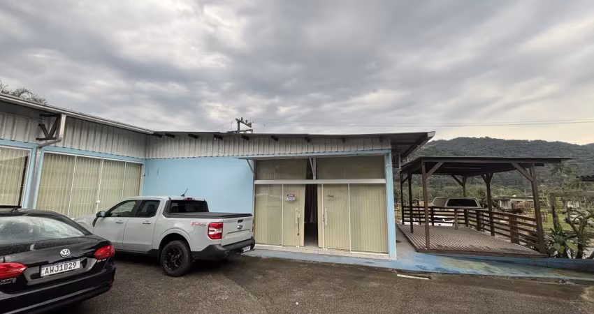 Barracão / Galpão / Depósito com 4 salas para alugar na Rua Santa Maria, 1, Progresso, Blumenau