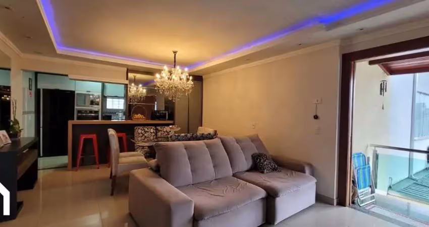 Casa com 3 quartos para alugar na Rua Félix Malburg, 545, São Vicente, Itajaí