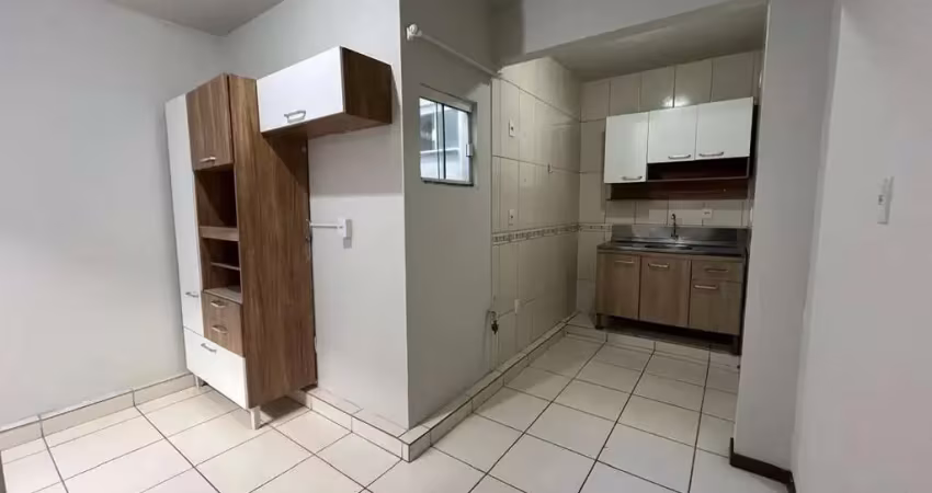 Apartamento com 3 quartos para alugar na Rua Brusque, 560, Centro, Itajaí