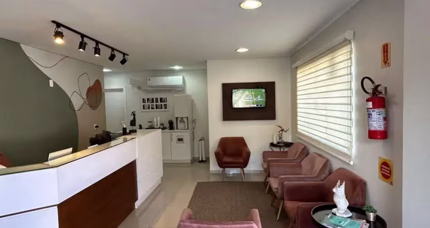 Sala comercial para alugar na Rua Rouxinol, 148, Ariribá, Balneário Camboriú