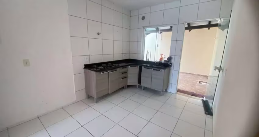 Apartamento com 2 quartos para alugar na Maria Nilma da Luz Costa, 36, Santa Regina, Itajaí