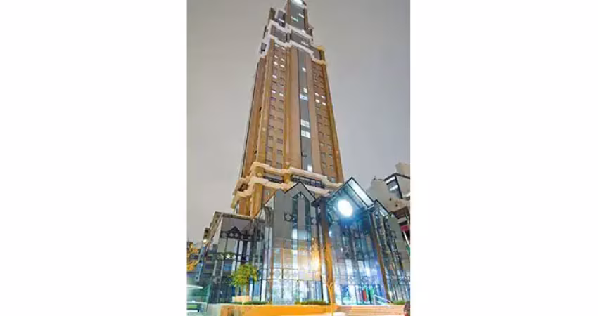 O melhor e mais maravilhoso andar comercial do centro de curitiba. o edifício do relógio!!!!!