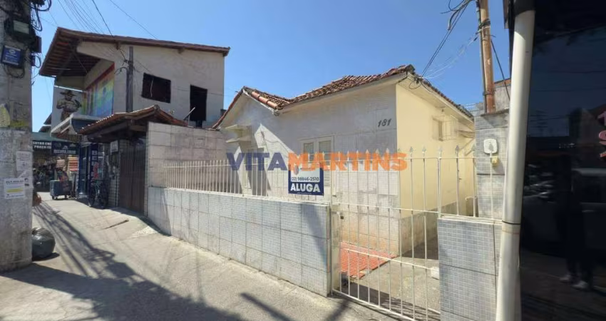 Casa com 106m² para locação fixa COMERCIAL no Centro em Cabo Frio/RJ por R$3.000,00 + taxas