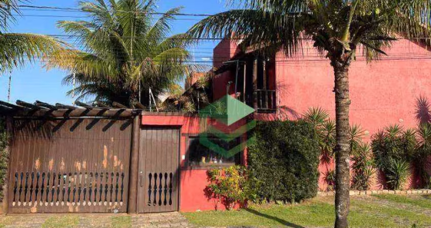 Sobrado com 2 dormitórios à venda, 74 m² por R$ 300.000 - Jardim das Palmeiras - Itanhaém/SP