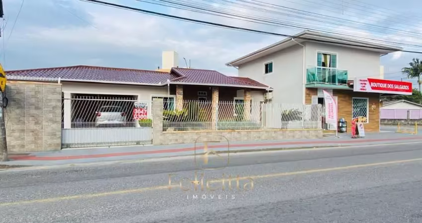 Casa à venda no bairro Barra do Aririú - Palhoça/SC