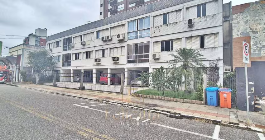 Apartamento com 03 dormitórios 01 suite no bairro coqueiros em florianópolis/sc