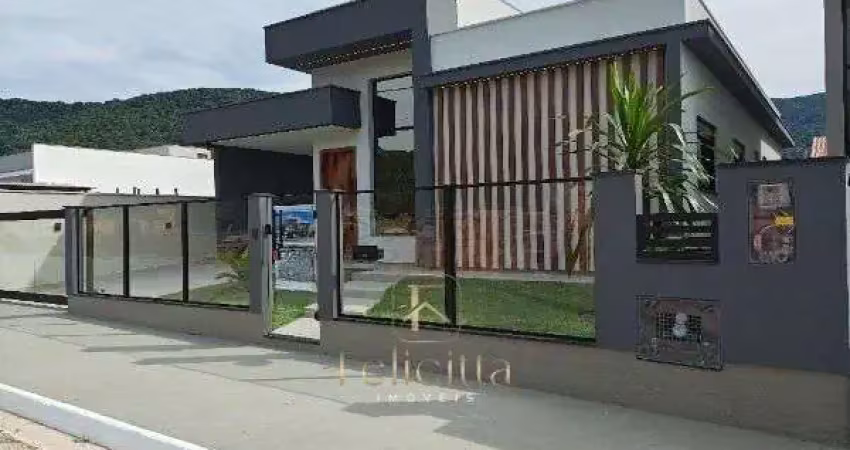Casa com 03 dormitórios 01 suíte em Forquilhas, São José/SC