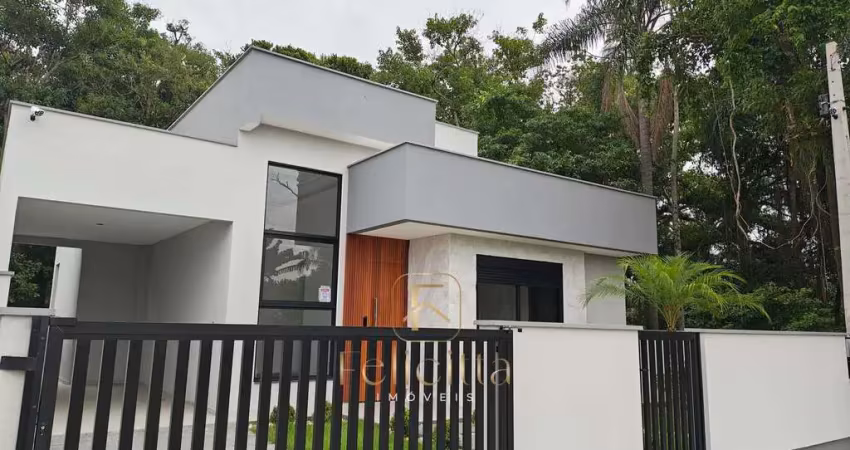 Casa com 03 dormitórios, sendo 01 suíte em Forquilhas, São José/SC