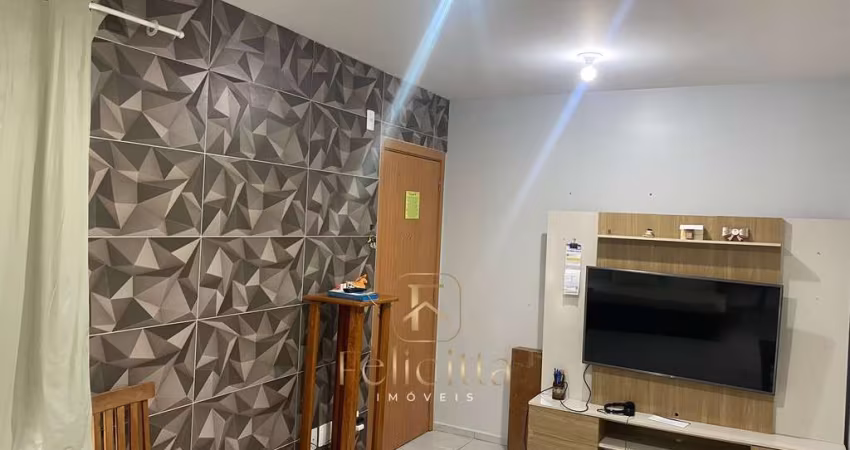 Apartamento com 02 Dormitórios em Serraria, São José/SC