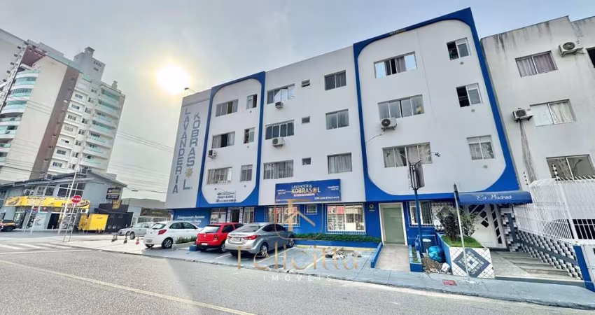 Apartamento a venda de 01 dormitório no Kobrasol em São José/ SC