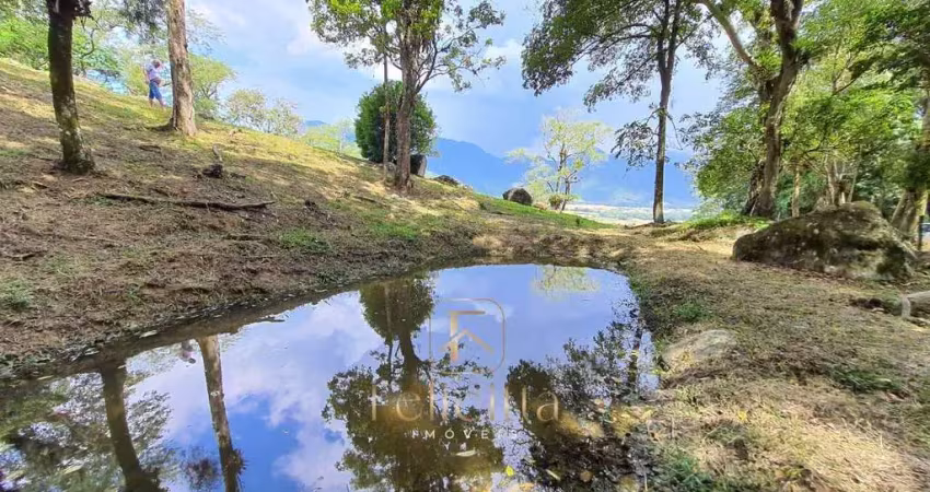 Terreno de 6.620m² na Guarda do Cubatão, em Palhoça/SC.