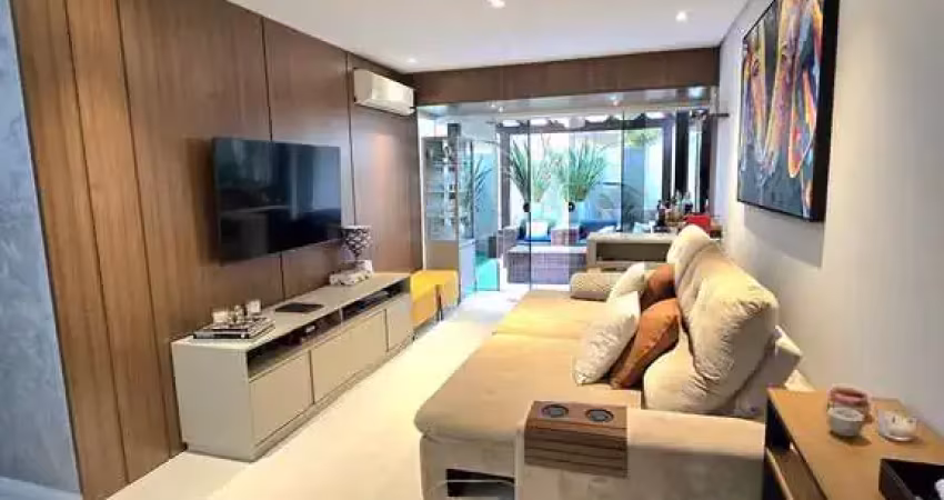 Apartamento com terraço  de 03 dormitórios, sendo 01 suíte, 210 m², à venda, centro de florianópolis