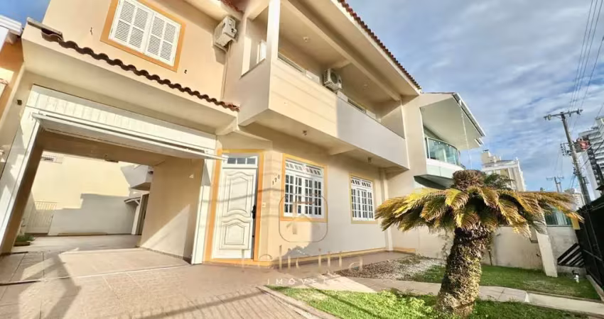 Casa com 5 dormitórios sendo 1 suite no balneário do estreito em florianópolis/sc