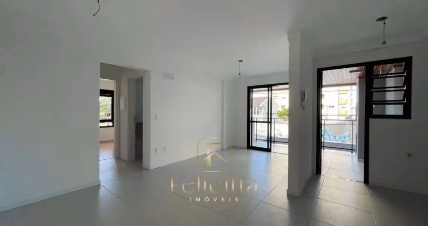Apartamento com 02 dormitórios 01 suíte no bairro barreiros em são josé/sc