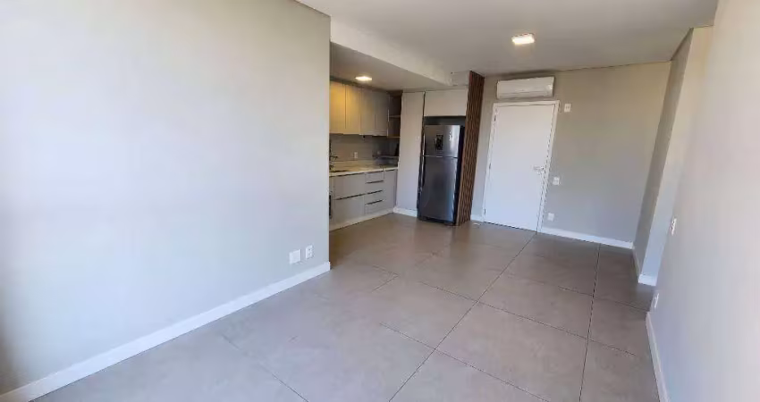 Apartamento com 2 dormitórios para alugar, 64 m² por r$ 4.900,00/mês - balneário - florianópolis/sc