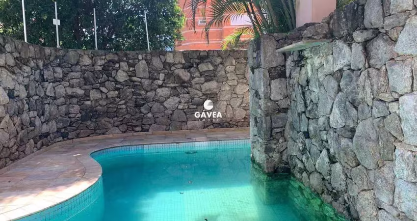 Apartamento na praia da enseada 3 dormitórios, suíte